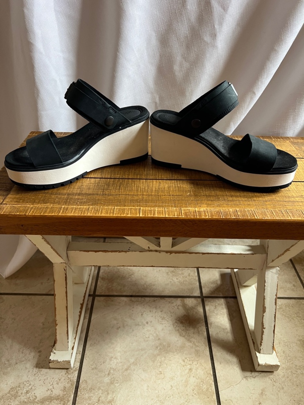 Timberland Black and White Platform Wedge Sandals - Picture 5 of 8